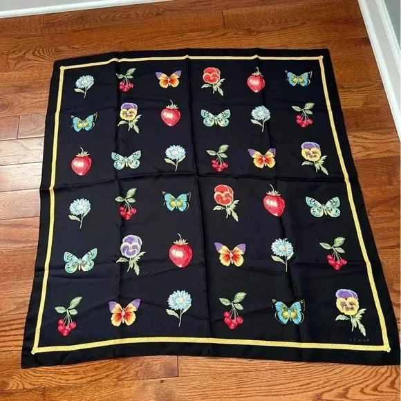 VinTage ECHO Butterfly 🦋 Strawberry 🍓 Flower 🌸 Silk Scarf - Picture 1 of 4